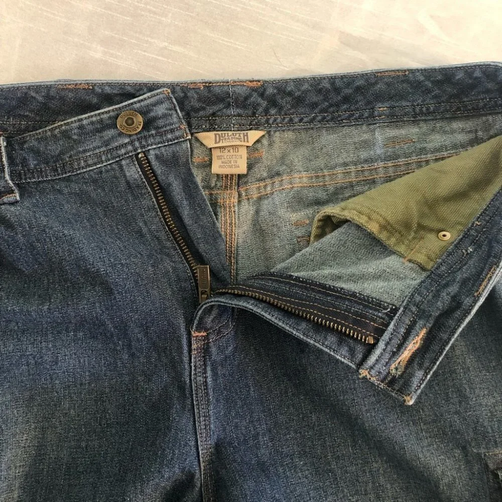 Duluth Trading  Cargo Jean Shorts Med Wash High Rise Ladies 12 - Picture 3 of 10